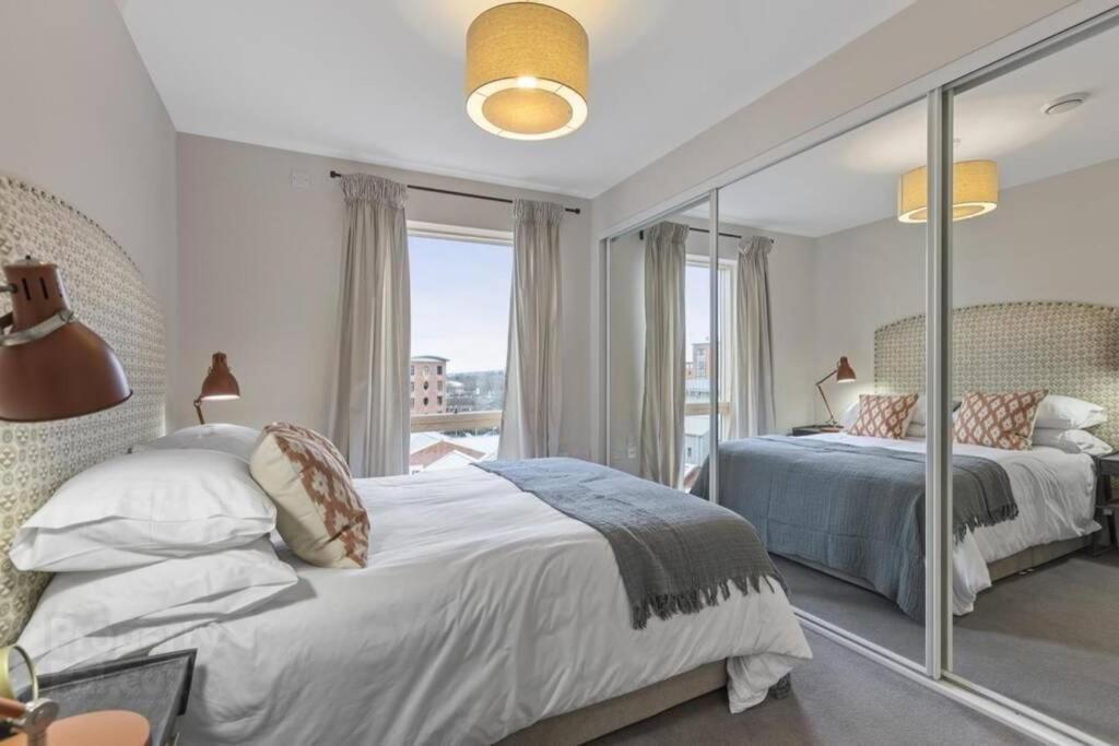 5* Luxury, City Centre, Brand New Development Belfast Buitenkant foto